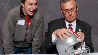 Photoshop Contest: Jim Tressel Signing Things!
